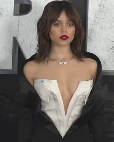 celebrity cleavage jenna gif