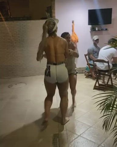 Bodybuilder Brazilian Femdom Fitness Latina Lesbian Muscular Girl Workout gif