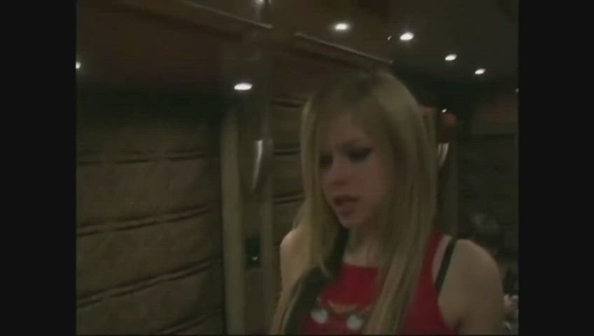 Avril Lavigne Babe Canadian Goddess Natural Tits gif