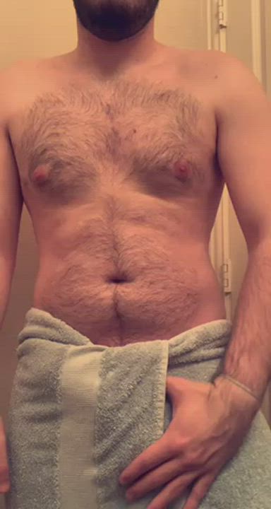 Everyone loves a good towel drop