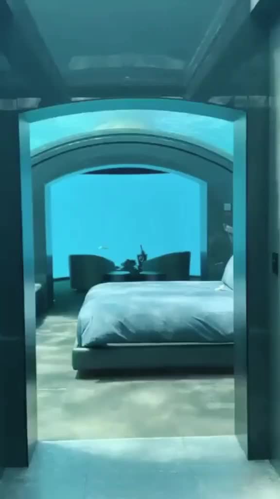 underwater Room ? #underwater #room #couplegoals #romantic #dubai #wonderful #tiktok