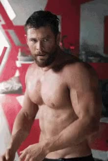 Chris Hemsworth Shirtless Gif