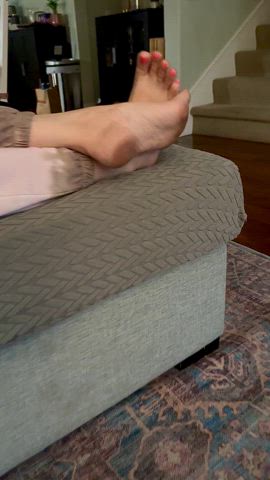 cum on feet dirty feet feet feet fetish feet licking feet sucking gif