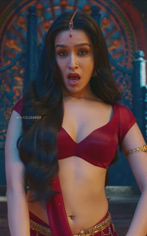 Shraddha Kapoor Hot Moves From Thumkeshwari 😊💋