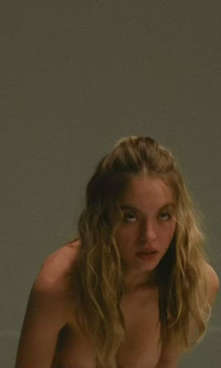 Big Tits Natural Tits Sydney Sweeney gif