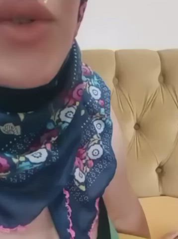 hijab kissing lesbian milf turkish gif