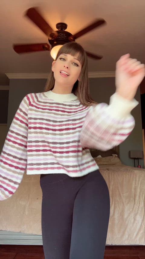 amateur camel toe country girl tik-tok gif