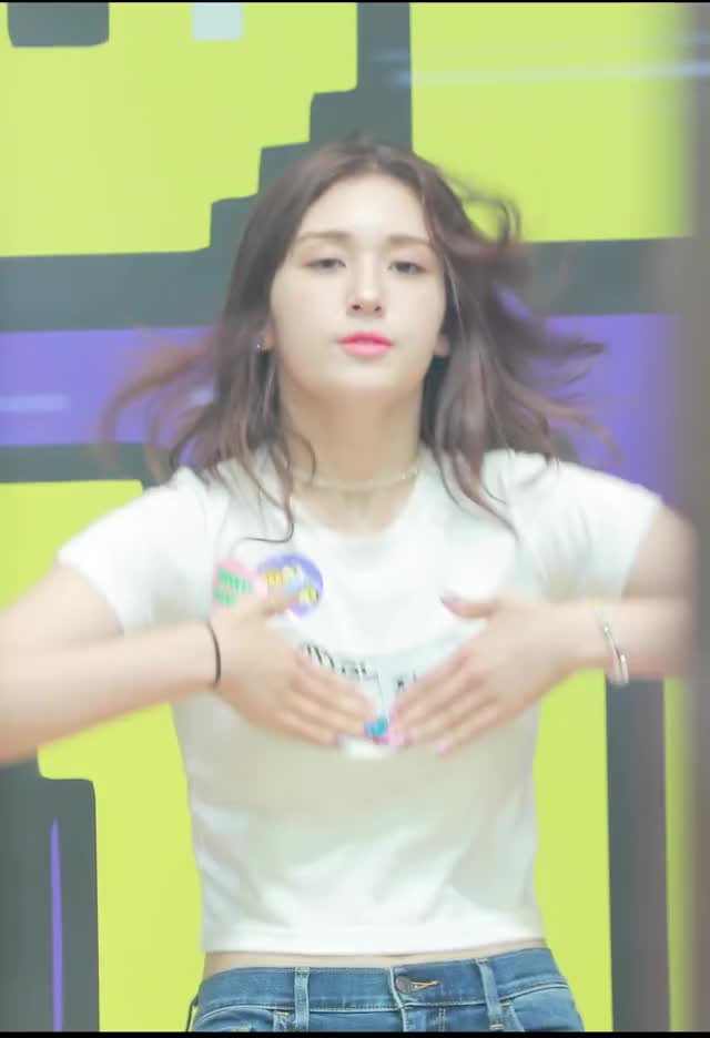 Somi 190617 7