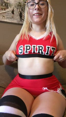 I think I make a cute cheerleader