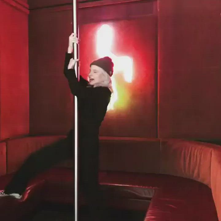So tempted to recreate this in VR. There are a couple of good pole dance animations