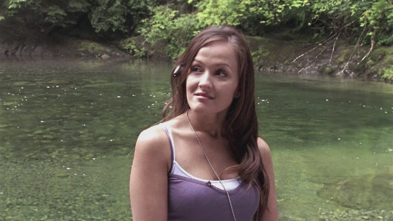 Crystal Lowe - Wrong Turn 2