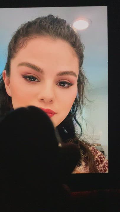 Cum Selena Gomez gif