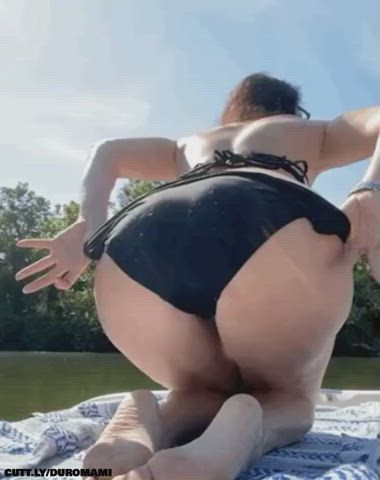 Amateur Ass Big Ass Booty Flashing Hotwife Outdoor Public Pussy gif