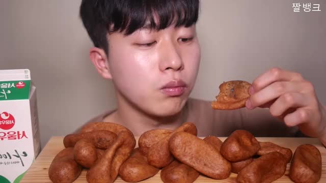 바다곰조해웅_찹쌀도너츠 먹방-2