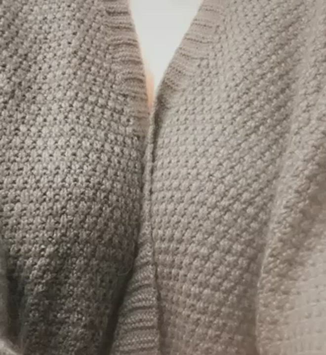 I love sweater weather, don’t you? (reveal) [f] [OC]