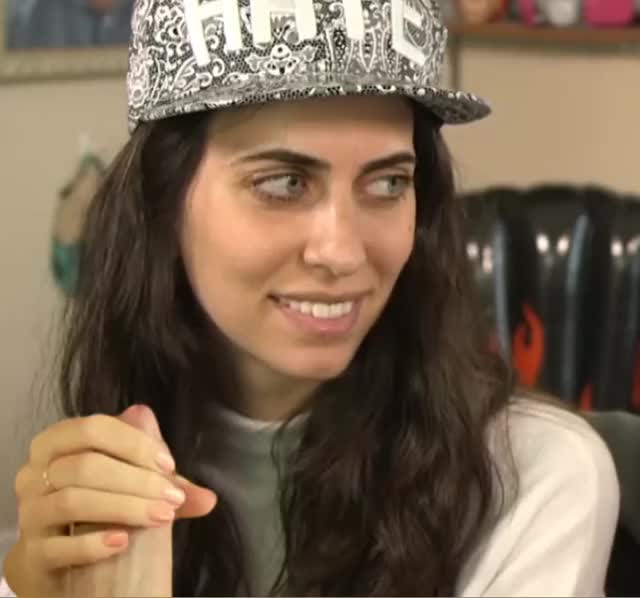 Hila Klein Handjob