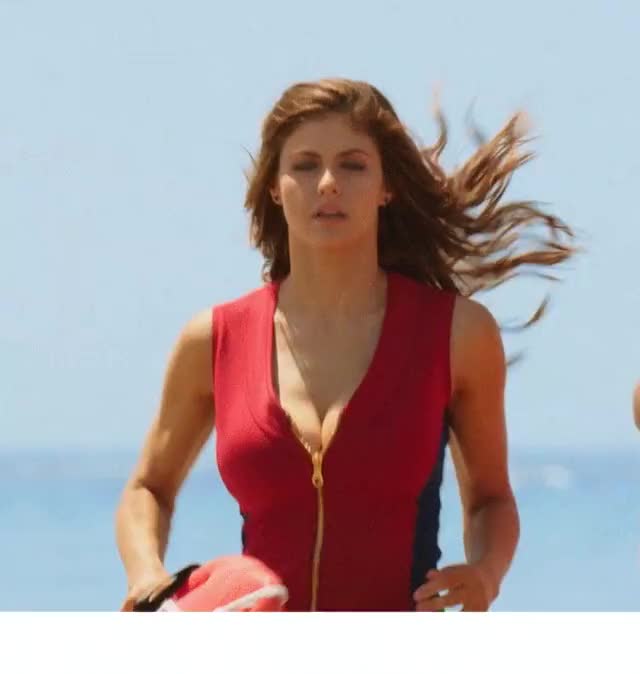 Alexandra Daddario Baywatch Running Stabalized