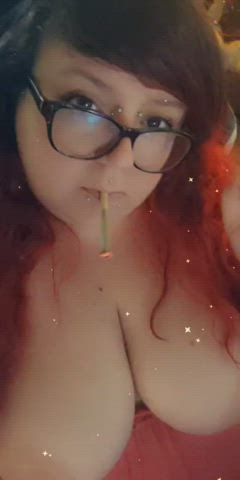 who wants to blaze and play with my boobs lol