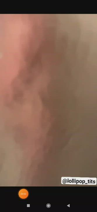 Amateur shower blowjob