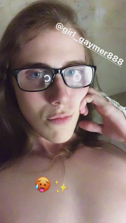 Give me cock and cuddles😌💕💕