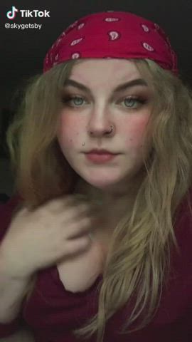 Cleavage Cute TikTok gif