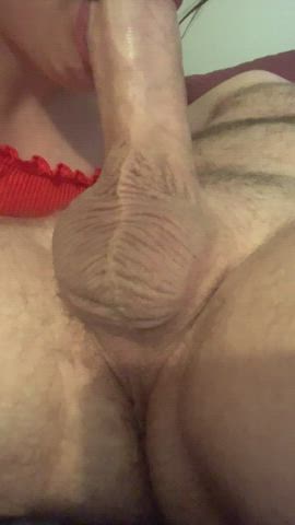 Sucking the soul out of this cock 🤤