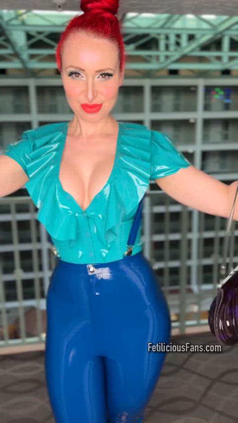 Shiny latex fashion at its best 