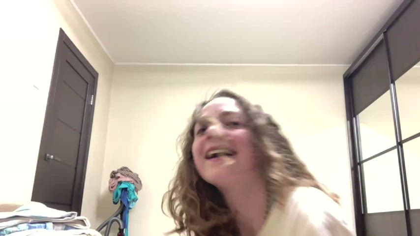 accidental downblouse nipslip gif