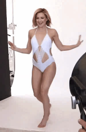 ass bikini curvy dancing legs non-nude sexy gif