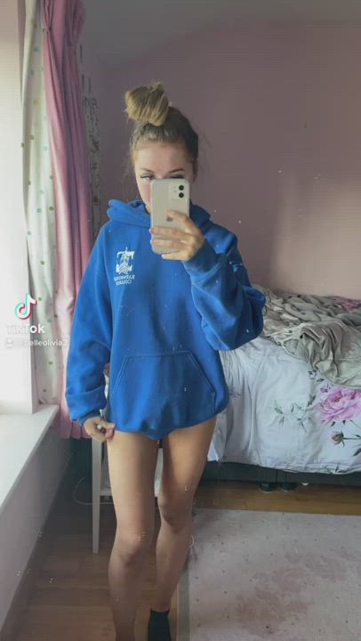 Revealing my irish teen body from under my oversized hoodie?