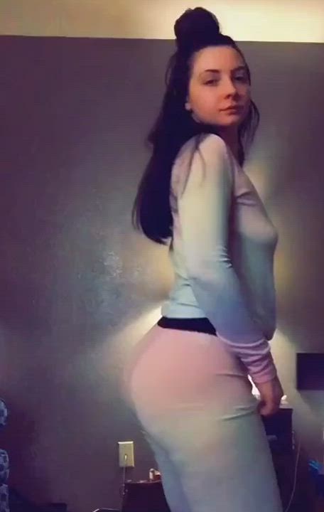 White Jiggly Booty
