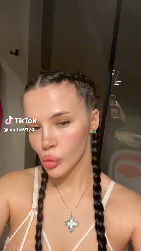 MadisonBrown - More Tiktok flash videos on my TT likes (juanmomo45)