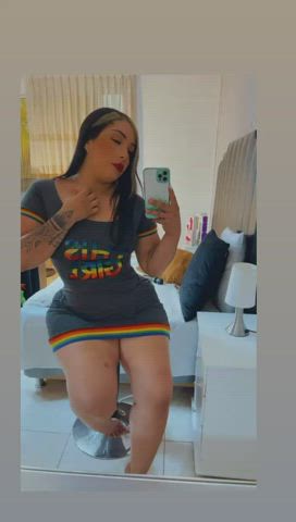 amateur bbw chubby dress latina natural tattoo tongue fetish webcam gif