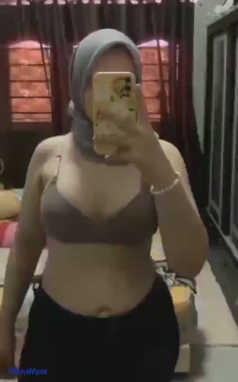 girls hijab muslim onlyfans gif