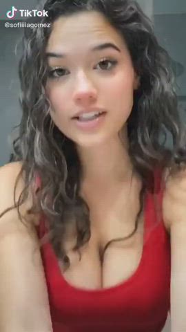 boobs dancing girls homemade pretty sensual smile starlet teen tiktok gif