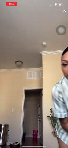 Downblouse Nipslip TikTok gif