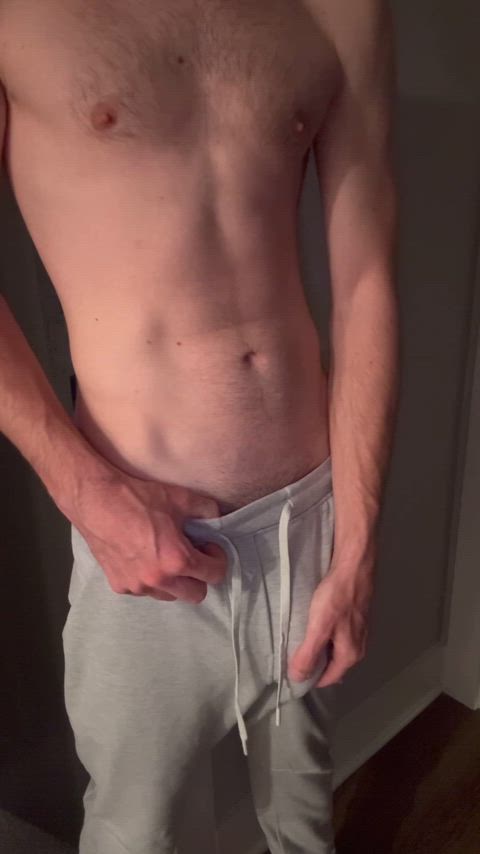 Grey sweatpants never lie