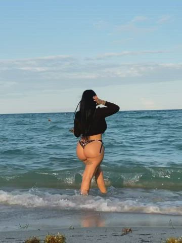 Beach Big Ass Curvy Tattoo gif