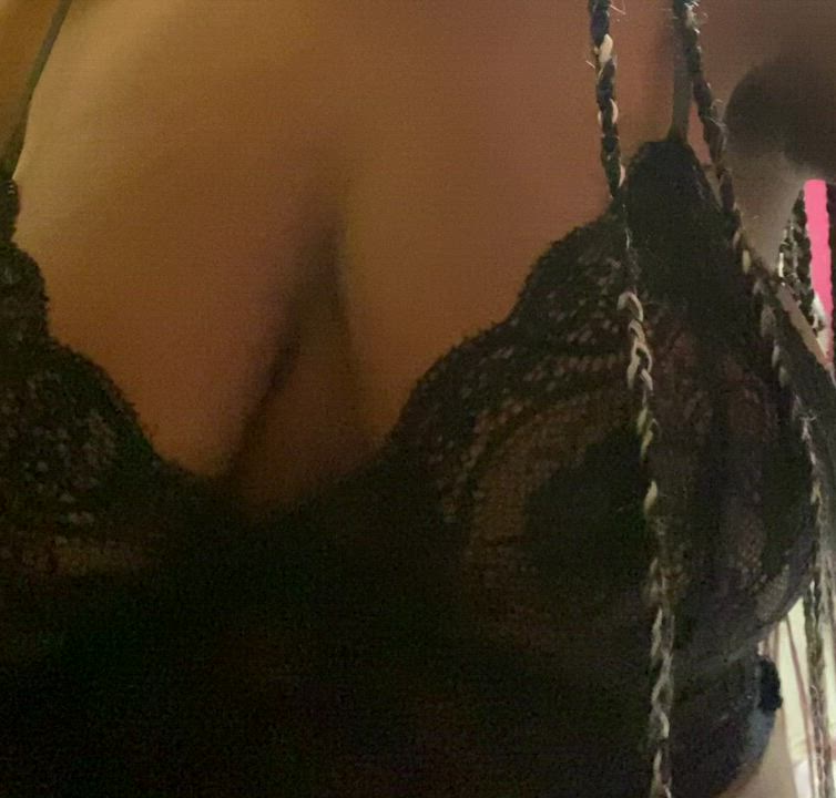 [F19] If at least one guy wants to see me strip more often I would be happy ?