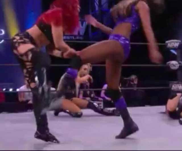 Ivelisse Jiggle ?