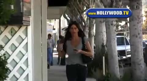 Sofia Vergara walking and bouncing