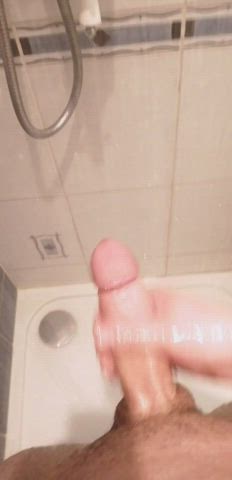 Dm me if youd join me in the shower ;)