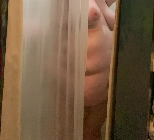 Join for a shower? 🥰