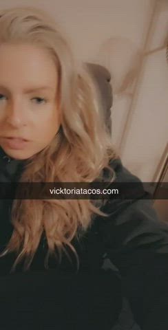 ass blonde face farting fart fart fetish pov yoga pants gif