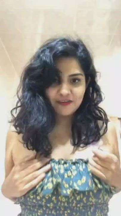 Big Tits Desi Flashing Girlfriend Huge Tits Indian gif