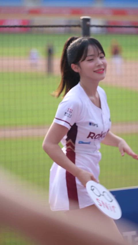 Blue Ran Ran (?), "Rakuten Girls" Taiwanese cheerleaders