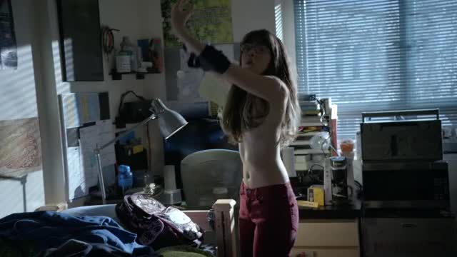 /r/celebrityplotarchive - Nichole Bloom in Shameless (TV Series 2011– ) [S04E07]