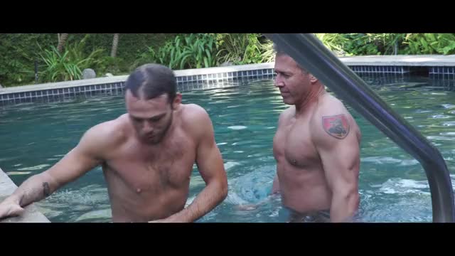 2 naked men outdoor