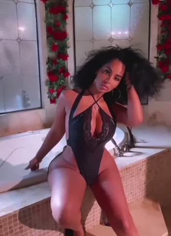 bathtub ebony erotic hotwife housewife lingerie sex wet pussy gif