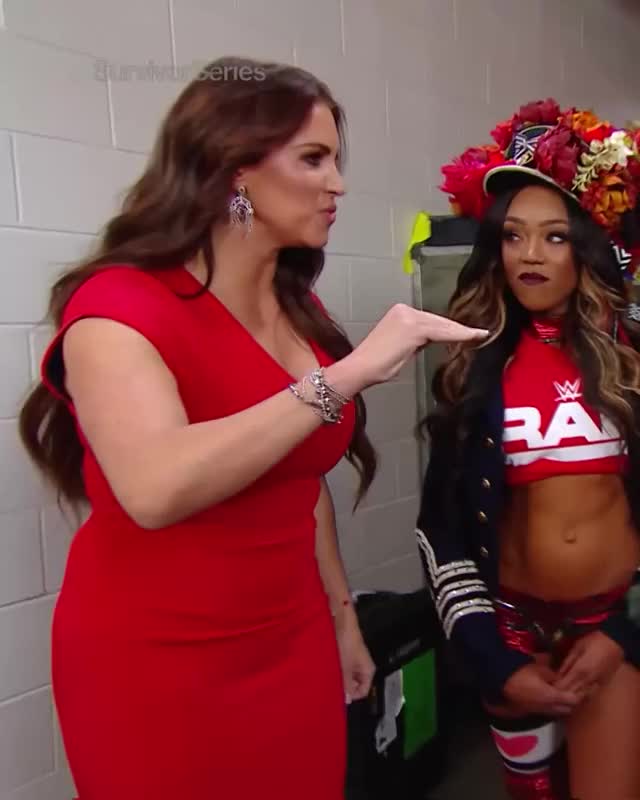 Stephanie McMahon gif